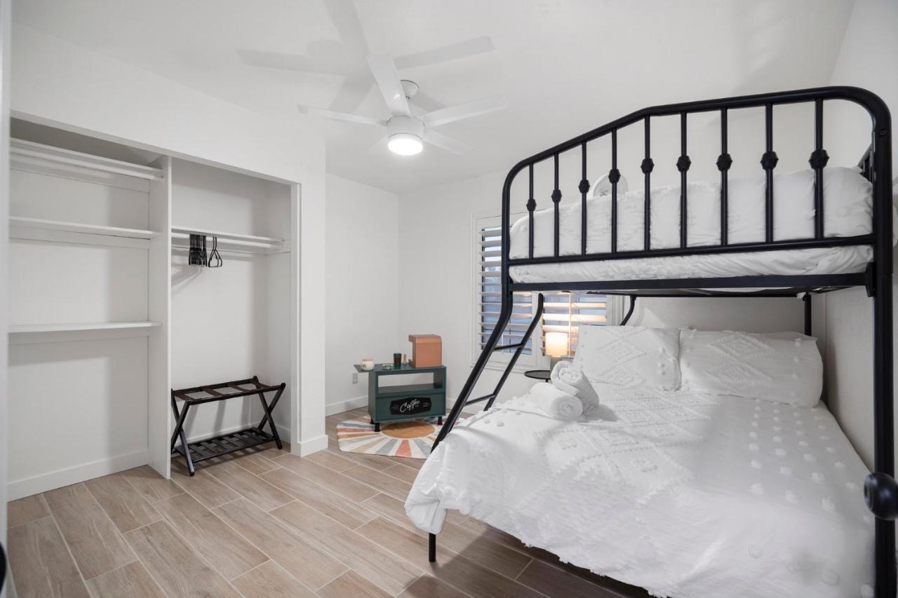 Large Pool With Diving Board, Remodeled 3Bdrm, Near State Farm Stdm And More! Peoria Ngoại thất bức ảnh